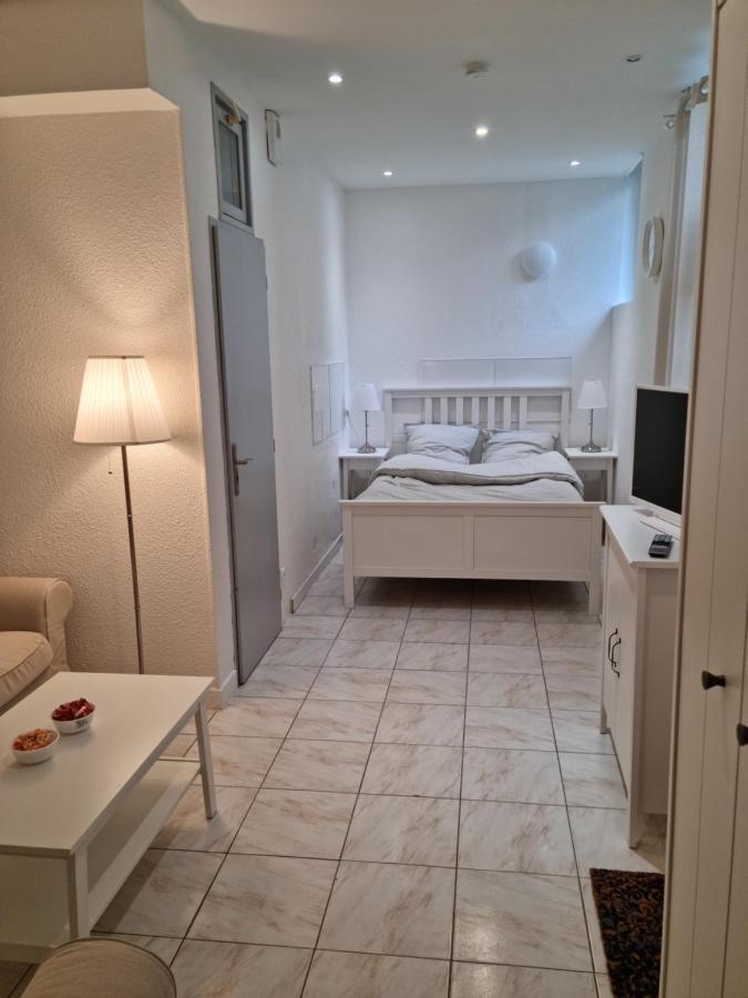 Kleines Appartement Im Zentrum 多勒 外观 照片
